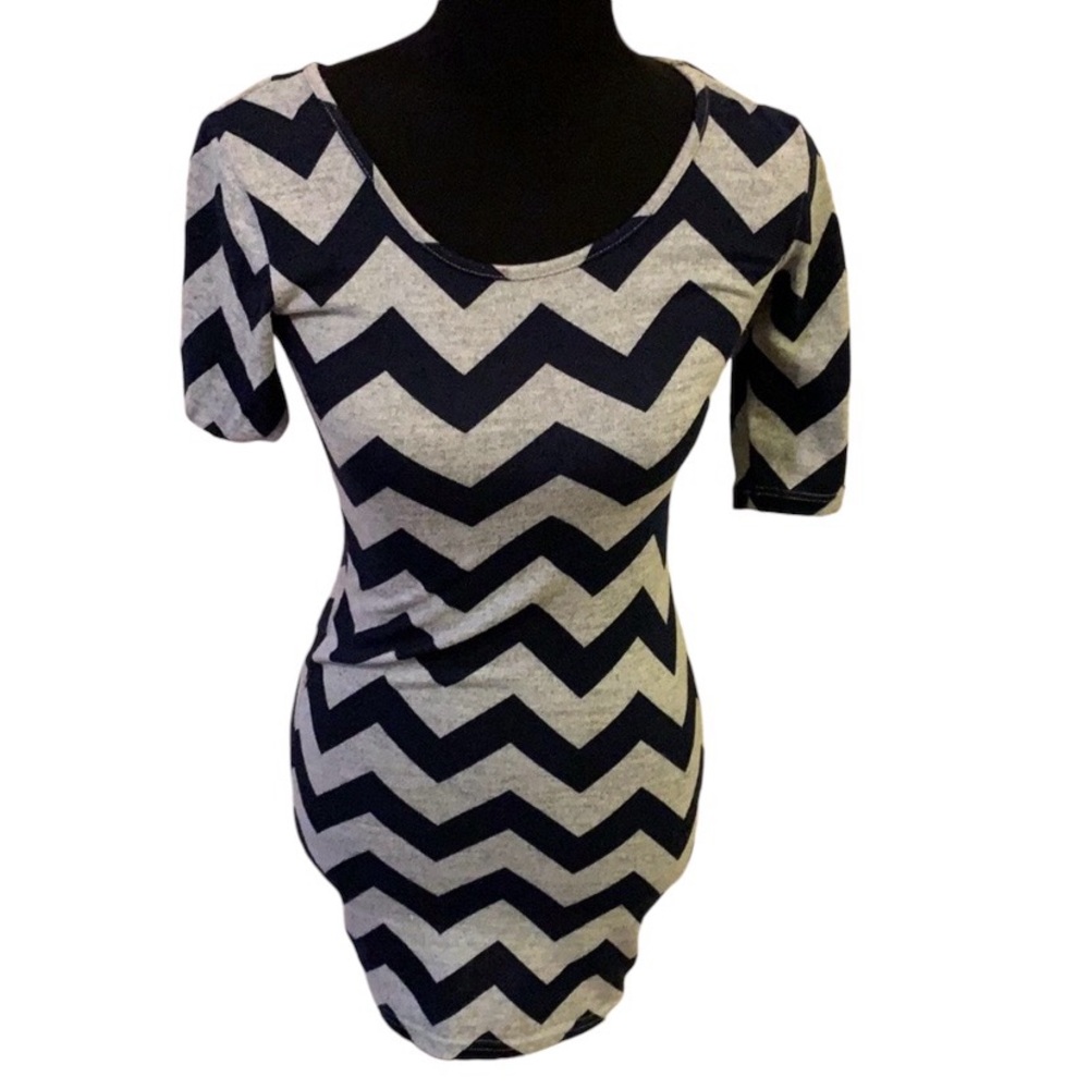 Rue 21 Gray & Navy Blue Chevron Bodycon Fitted Dress Women’s Size Small